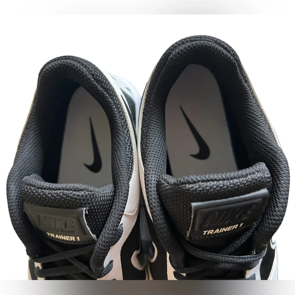 NIKE - BLACK WHITE TRAINER 1.3 MID SNEAKERS